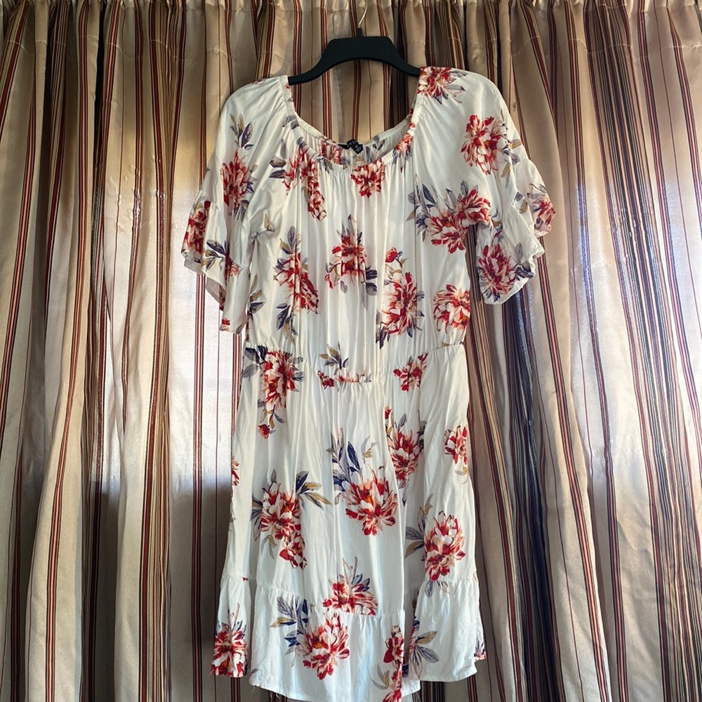 ***REMOVING MAY 31ST***New look floral dress